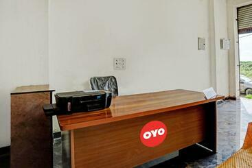 Oyo Flagship Hotel Expressway Inn
