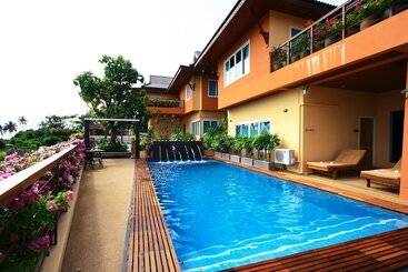 בית מלון כפרי The Chalet Phuket Resort