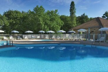 בית מלון כפרי Vvf Bourgogne Auxois Morvan