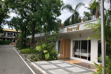 Hotel พิชชาวรี รีสอร์ท