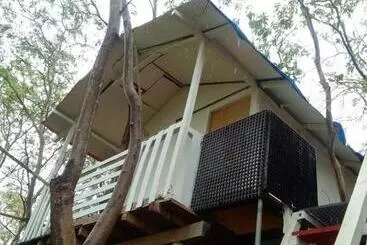 Roccia Hill Resort