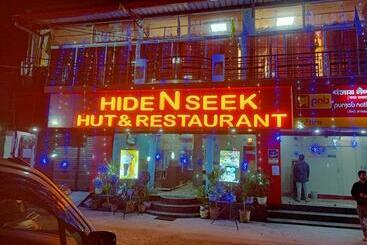 تختخواب و صبحانه Hide And Seek By Stayapart