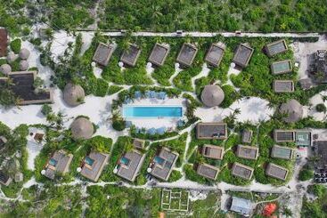 בית מלון כפרי Sensations Eco Chic