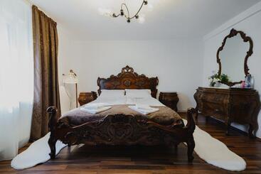 پانسیون Casa Baronului