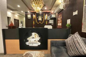 هتل Grand Parador