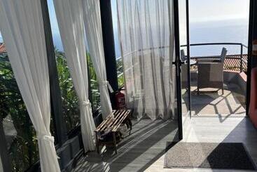 پانسیون Panoramic House