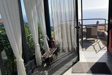 Majatalo Panoramic House