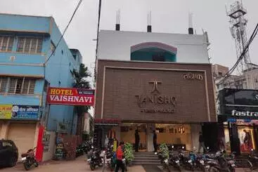 ホテル Vaishnavi Near Baba Dham Temple