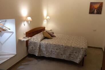 تختخواب و صبحانه Sottosopra