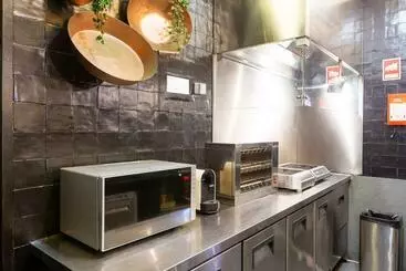 C&f Hostel