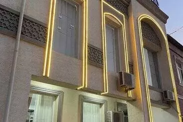 Apartahotel Sharq