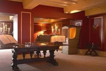 ベッドアンドブレックファースト Château La Tour Carnet   B.magrez Luxury Wine Experience