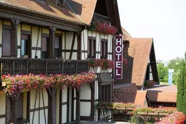 Hotel Au Parc Des Cigognes