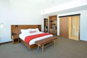 هتل The Lismore Eau Claire   A Doubletree By Hilton