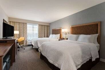 فندق Hampton Inn Lincoln Airport