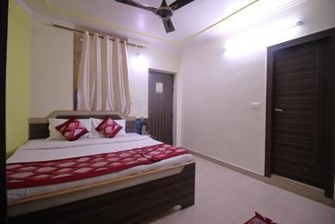 Hotel Oyo Rooms Near Railway Station 2