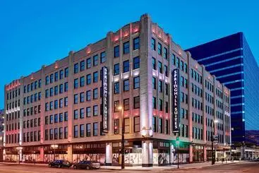 Hotelli Springhill Suites By Marriott Milwaukee Downtown