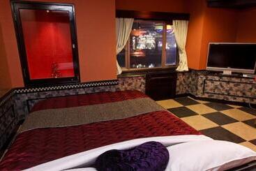 בית מלון כפרי ブルーリバー1991