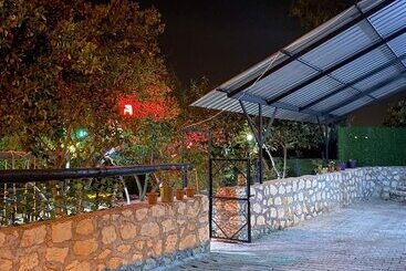 Aparthotel Artemis Deluxe Apart