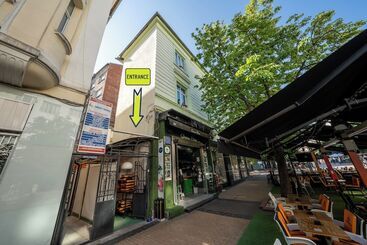 호스텔 The Green Bar House