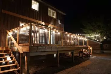 Hollow Valley Resort