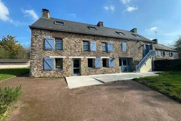 הוסטל Auberge Val Sans Retour