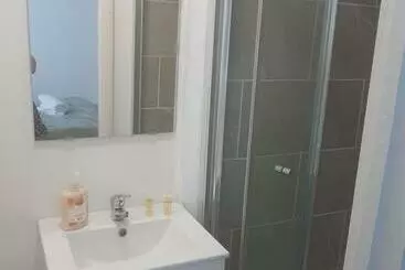 カプセルホテル The Broadway Rooms