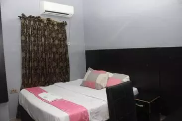 D Island Hotel & Club