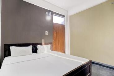 Oyo T Heritage Hotel And Restaurant