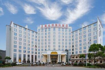 Vienna International Hotel Nanchang Qingshan Lake Wanda Plaza