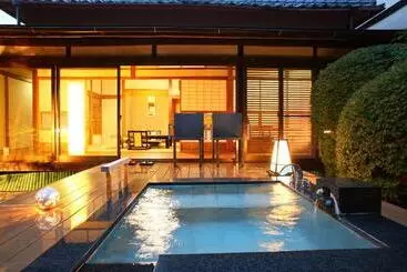 旅館 Ito Ryokuyu