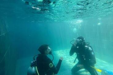 هتل Maison Ylang Dive Center