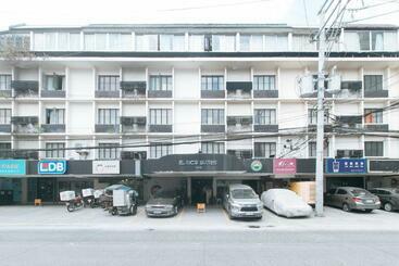 Hotel El Rico Suite Makati By Reddoorz
