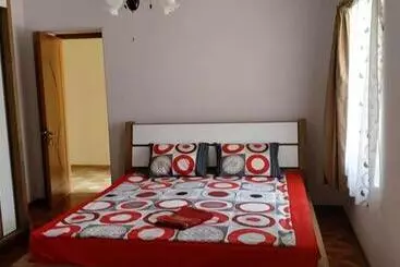 پانسیون Irinola
