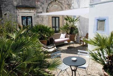 Жильё для туристов Dimora Santi Mancuso By Barbarhouse