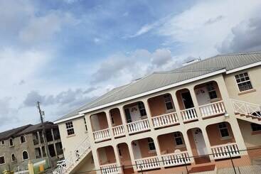 آپارتمانهای توریستها The Terraces At Mangrove