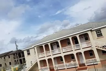 آپارتمان‌های توریست‌ها The Terraces At Mangrove
