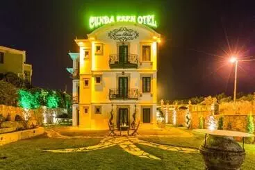 Cunda Kordon Otel