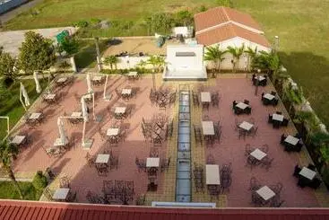 هتل Oasis