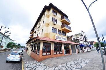 בית מלון כפרי Klein Ville Dois Irmaos