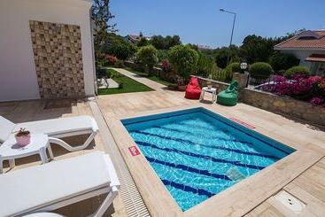 Bed and Breakfast Datca Beyaz Ev