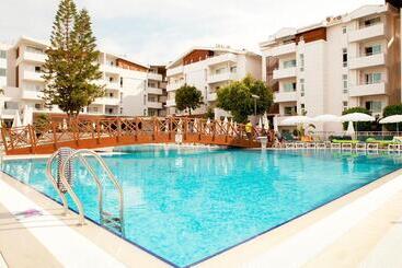 酒店 Calimera Side Resort