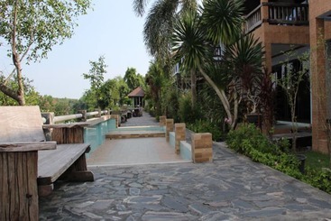 هتل Baanrimnam Resort Trat