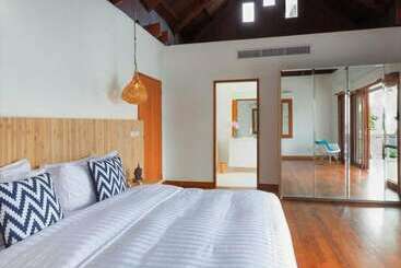 Жильё для туристов Villa Nevaeh