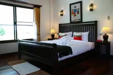Apirata Resort