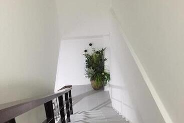 Отель Baba Guest House