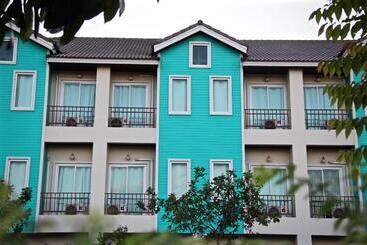 Отель Green Apple Villa