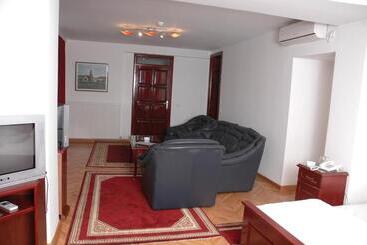 בית מלון כפרי Vila Lux Milikic