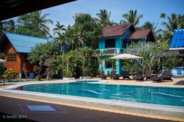 Resort Blue Beach Bungalow