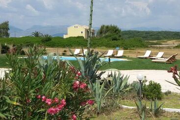 Elli Beach Apartments And Studios